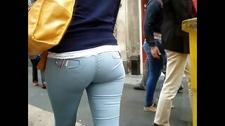 La bionda succhia il ...